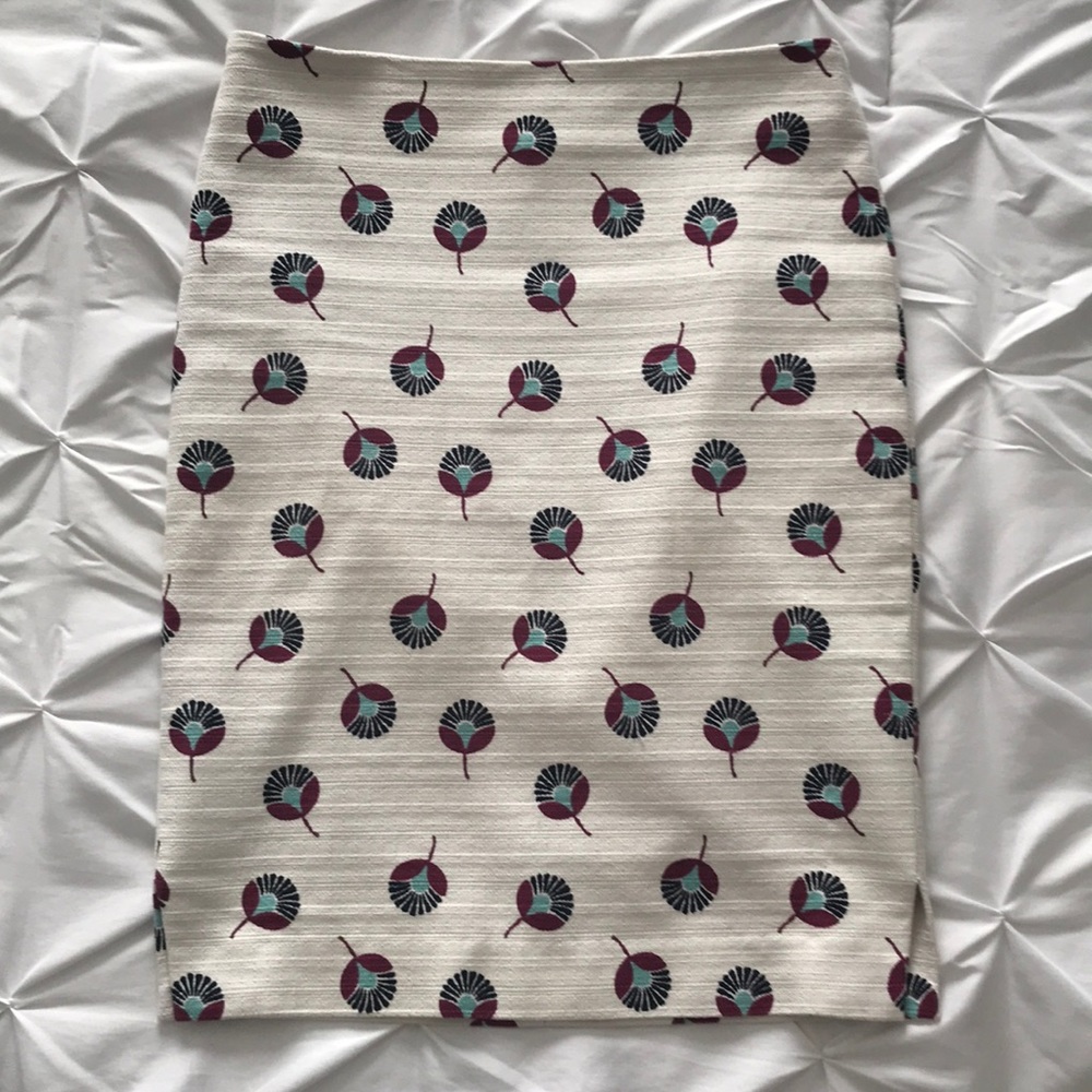 Loft pencil skirt